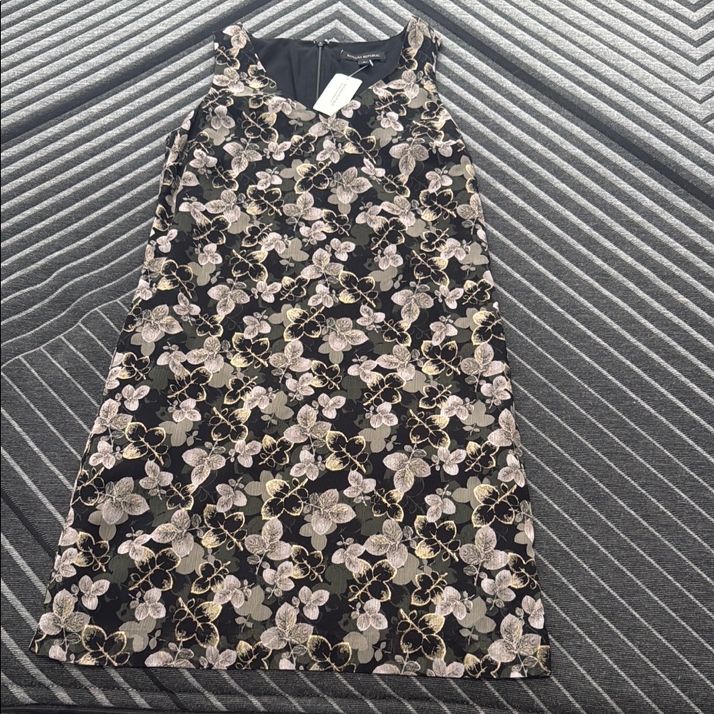 Banana Republic Black Sheath Mini Dress Scoop Neck Sleeveless